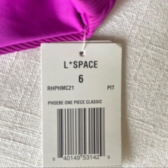 LSPACE Phoebe One Piece Bikini (6/S) - Picture 4 of 4